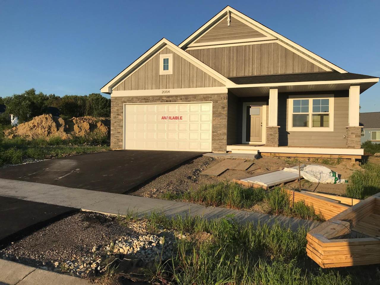 20104 Globe Drive - Photo 1