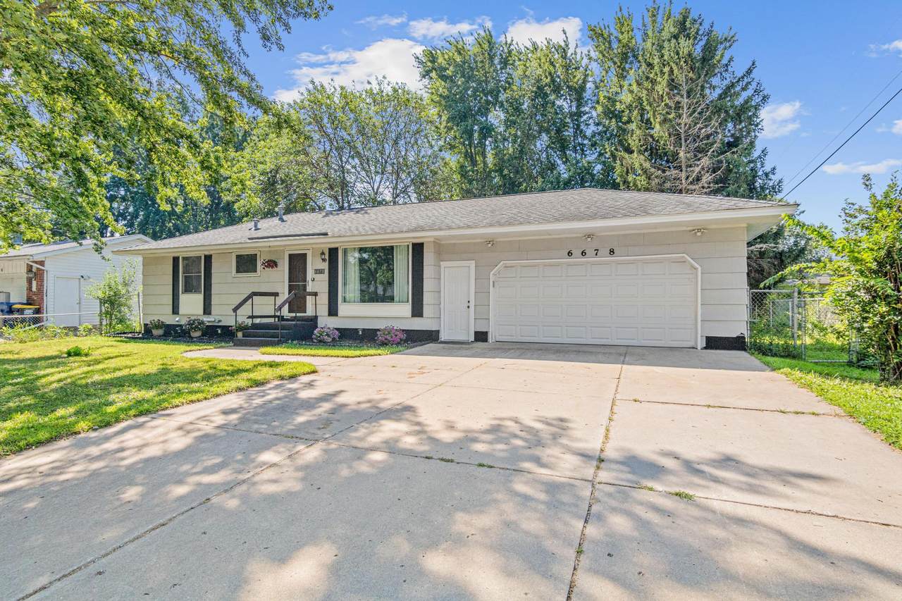 6678 166th Street - Photo 1