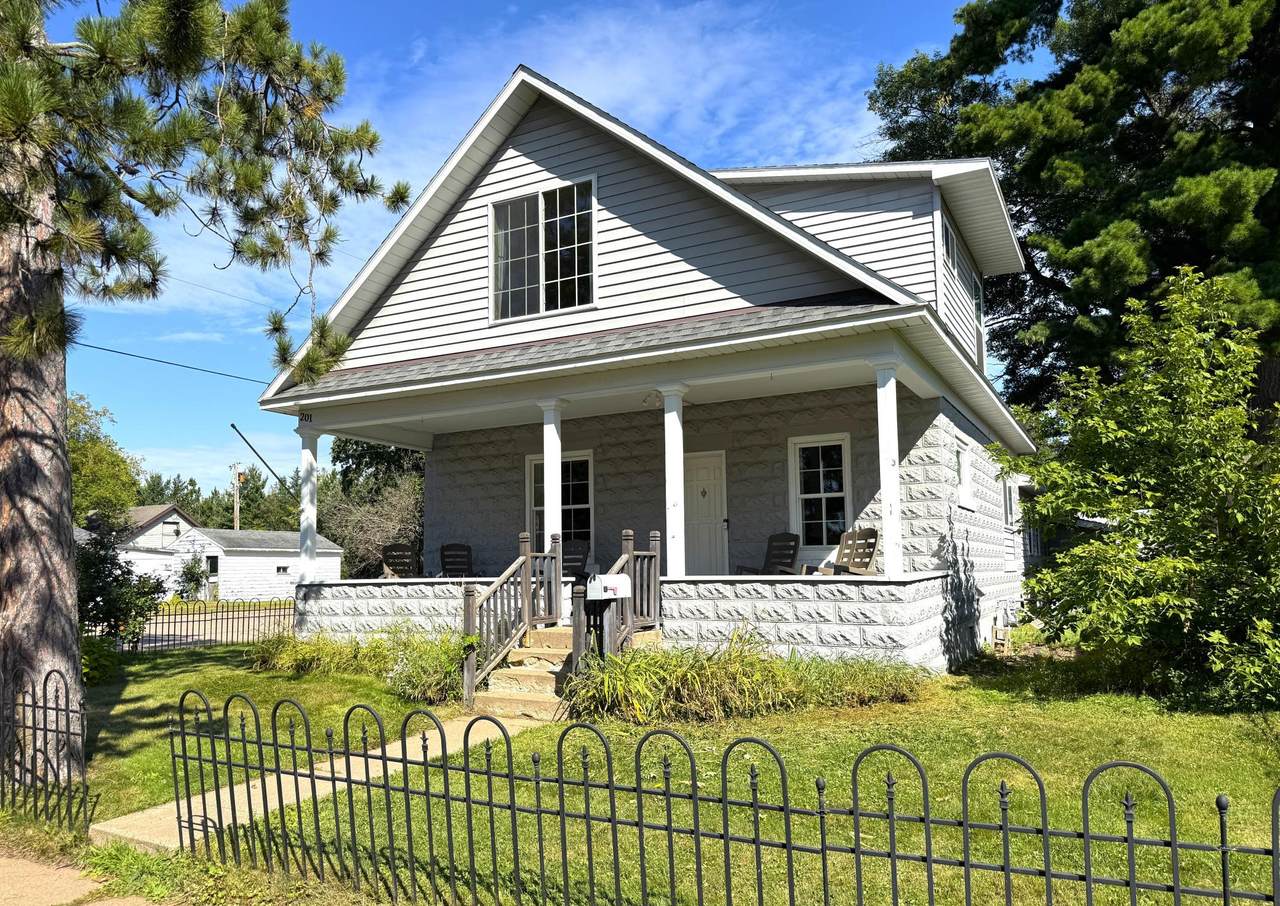 201 7th Street - Photo 1