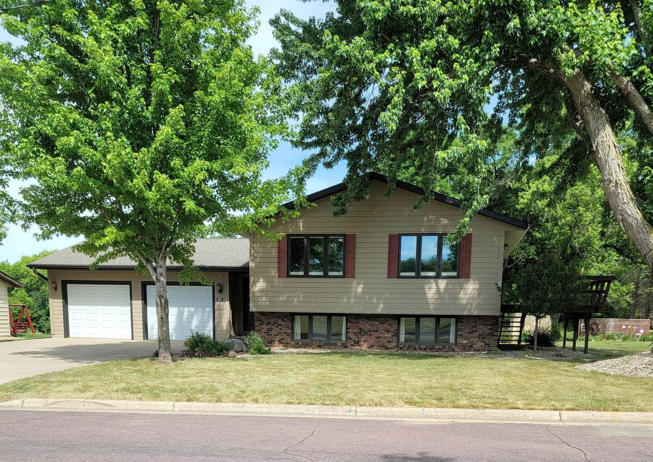 609 13th Street - Photo 1