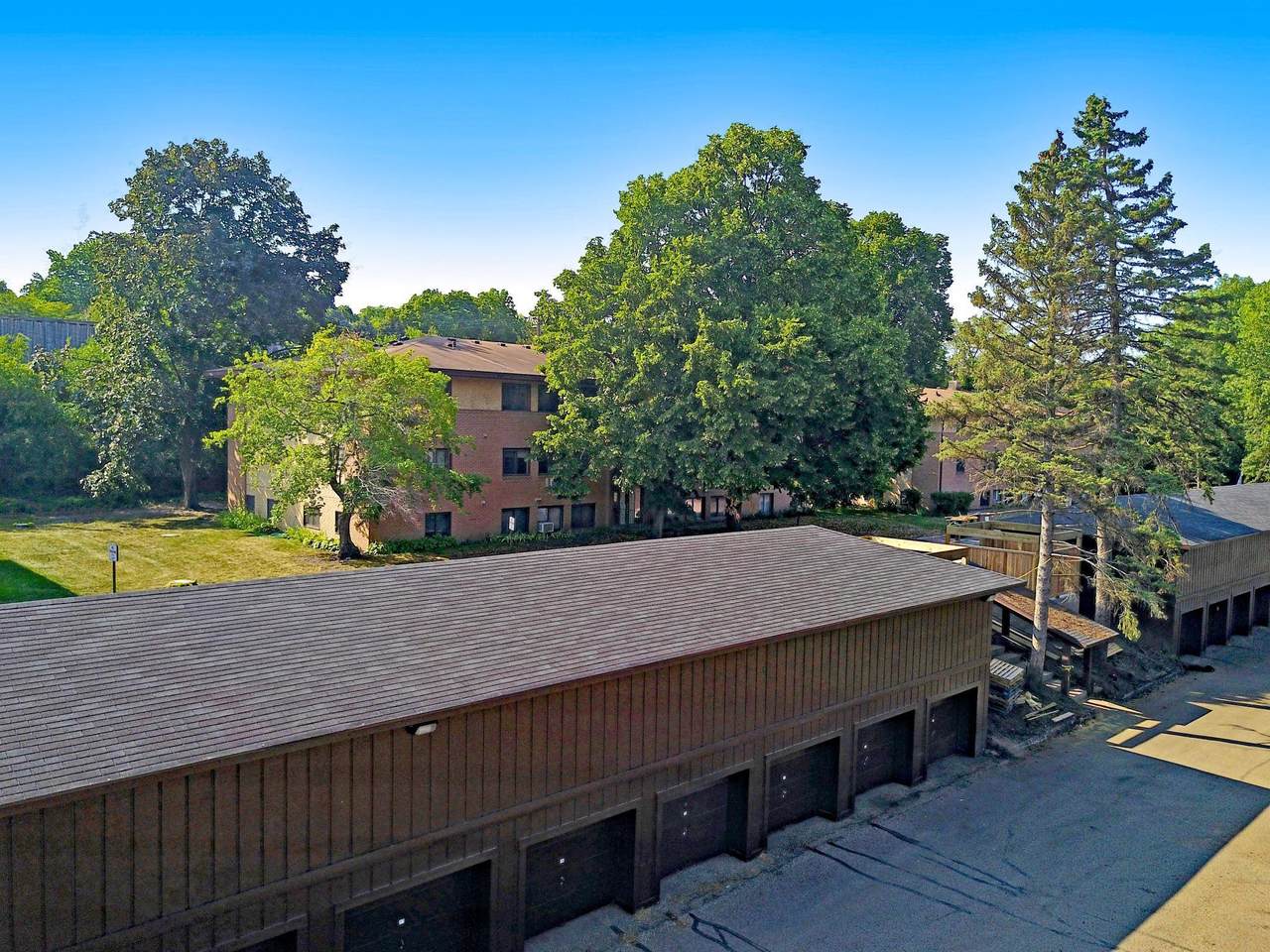 2351 Unity Avenue - Photo 1