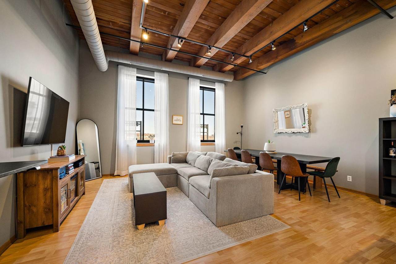 289 5th Street - Photo 1