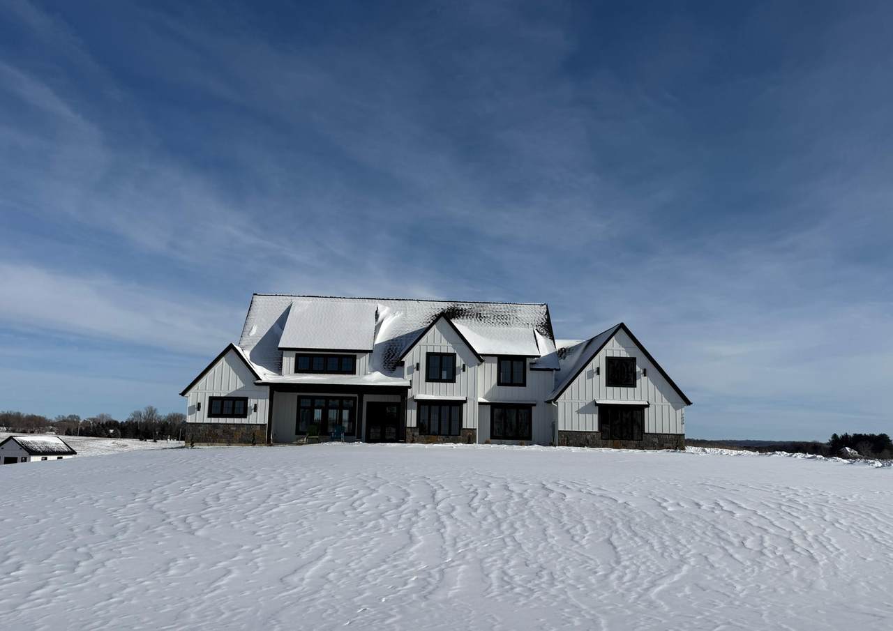 1629 Boelter Estates Drive - Photo 1