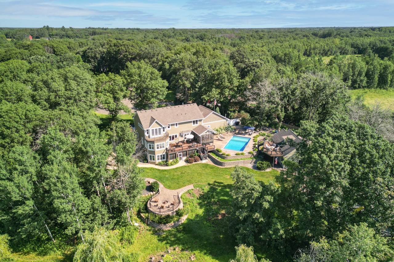 13905 272nd Avenue - Photo 1