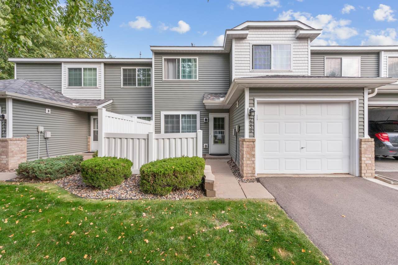 2056 Gresham Avenue - Photo 1