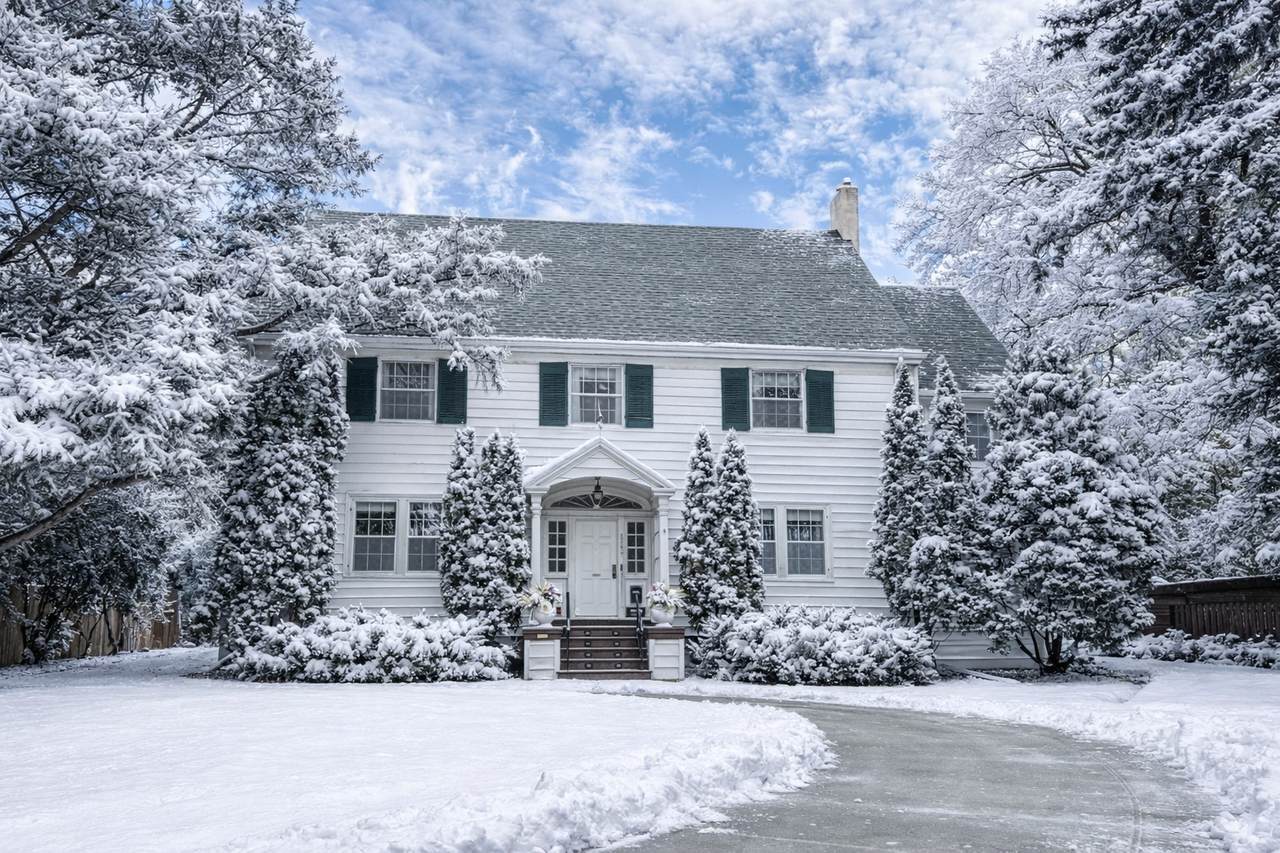 1119 Broadway - Photo 1