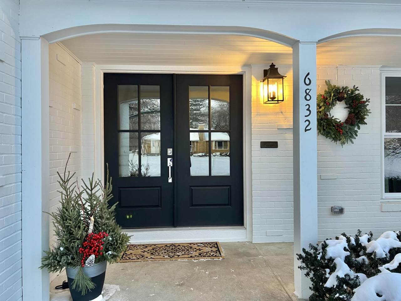 6832 Creston Road - Photo 1