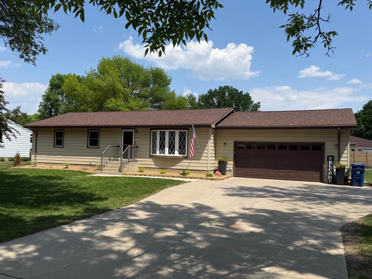 502 19th Street - Photo 1