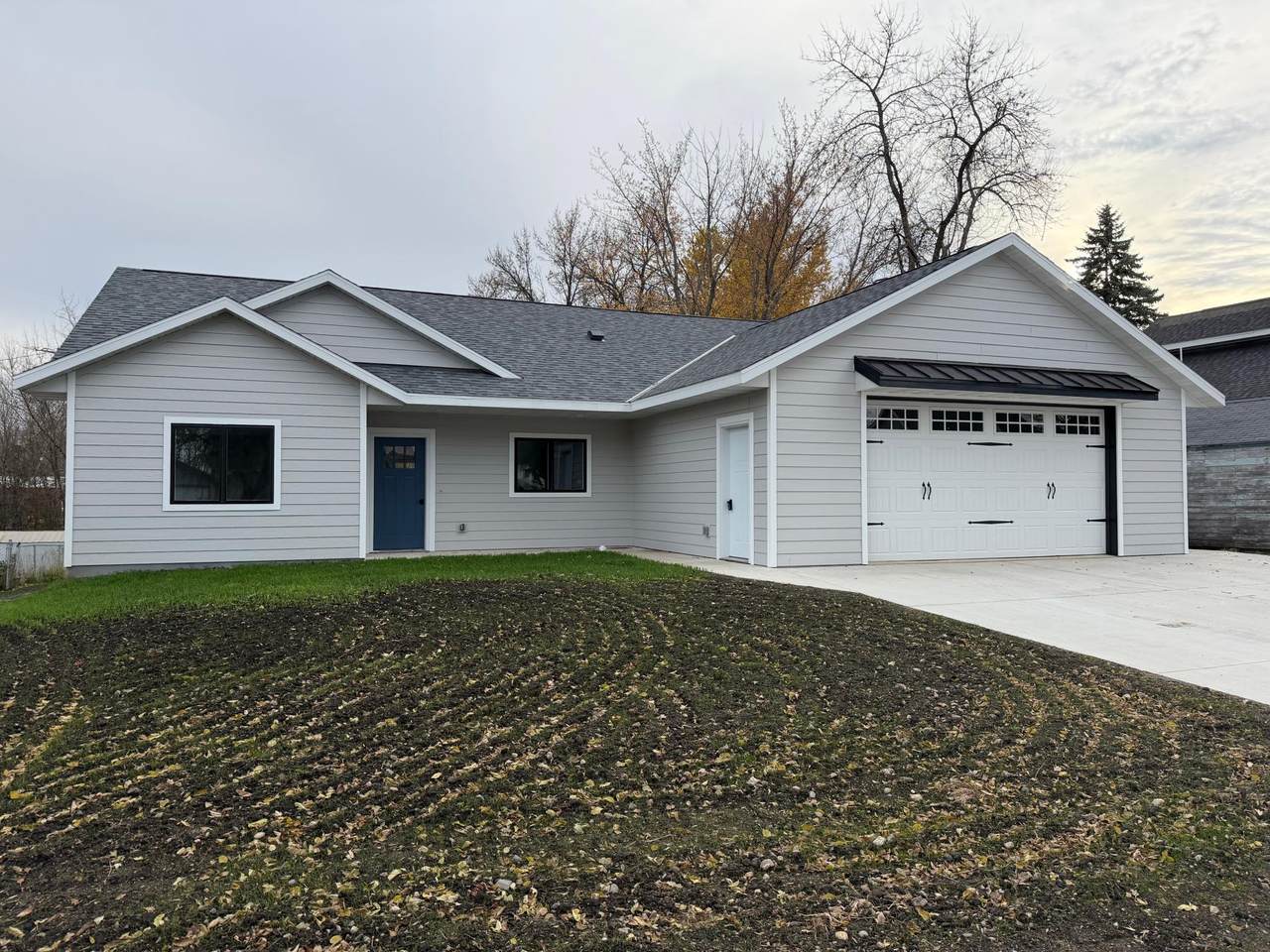 16 Tower Street - Photo 1