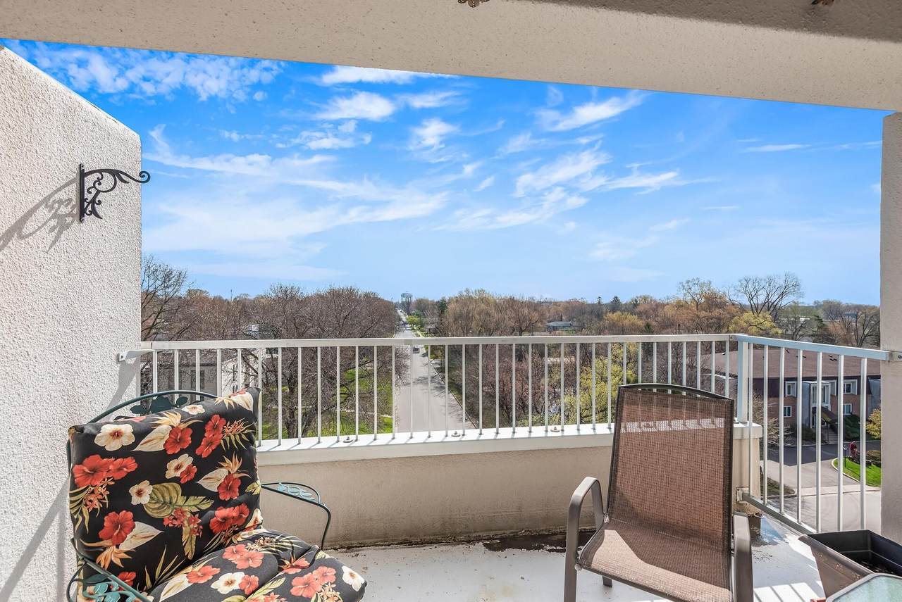 6400 York Avenue - Photo 1