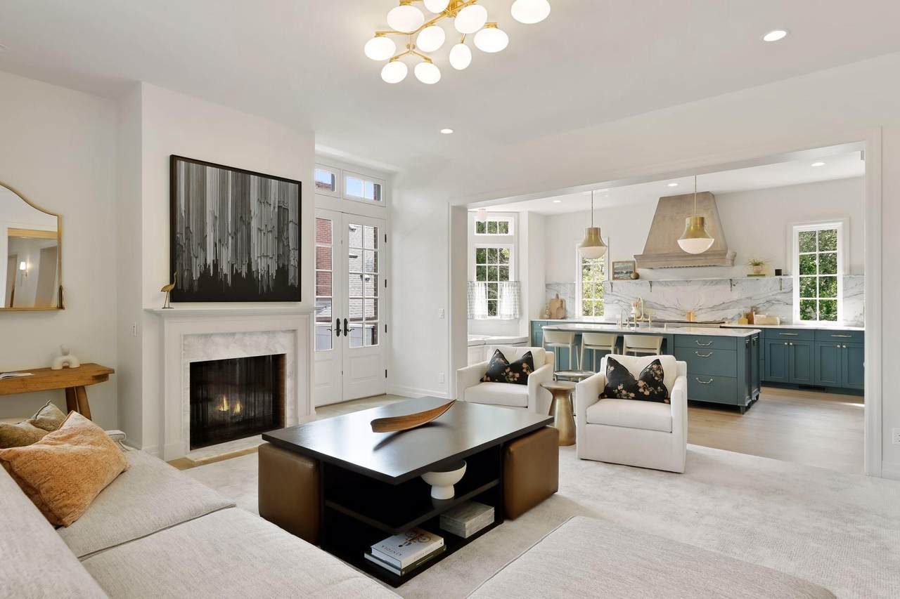 1301 Mount Curve Avenue - Photo 1
