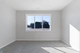 718 Main St - Photo 14