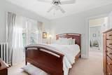 952 Goodrich Avenue - Photo 31