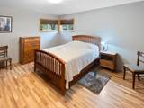 1075 Saint Paul Avenue - Photo 16