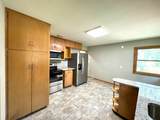 221 Woodlawn Avenue - Photo 4