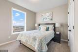 6102 Radford Avenue - Photo 17