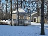 111 Oakwood Court - Photo 4