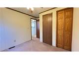 7800 Maple Hill Road - Photo 14