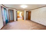 7800 Maple Hill Road - Photo 3