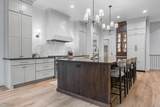 5541 31st Street - Photo 4