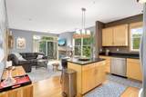 301 Oak Grove Street - Photo 6