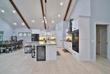 2147 Summit Drive - Photo 4