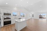 8559 Farmstead Avenue - Photo 5