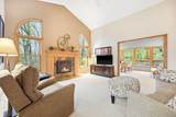 1360 Parkview Drive - Photo 4