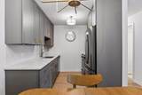 215 Barry Avenue - Photo 15