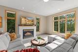 981 Barton Avenue - Photo 8