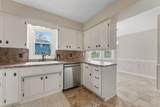 10 Western Terrace - Photo 14