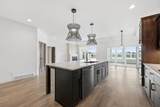 711 Rania Way - Photo 28