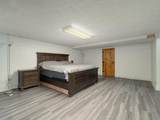 607 Swan Street - Photo 18