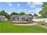 607 Swan Street - Photo 2