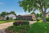 1112 Lyn Way - Photo 2
