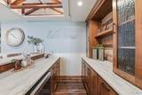 2035 Temminck Road - Photo 53