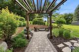 2035 Temminck Road - Photo 57