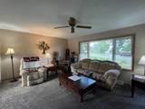 2722 Albion Avenue - Photo 10