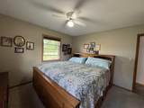 2722 Albion Avenue - Photo 20