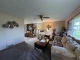 2722 Albion Avenue - Photo 9