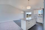 345 Roberts Avenue - Photo 3