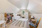 1589 Hollywood Court - Photo 18