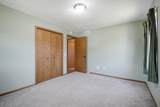 717 Colonial Circle - Photo 16