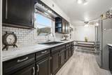 1221 Roosevelt Avenue - Photo 2