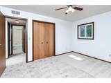 1811 Greenfield Lane - Photo 10