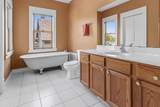 553 Sherburne Avenue - Photo 37