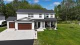 1017 Chester Ave Se - Photo 2