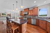 10614 Maple Boulevard - Photo 10