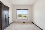 909 Acorn Court - Photo 43