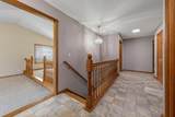 1160 Greenleaf Road - Photo 11